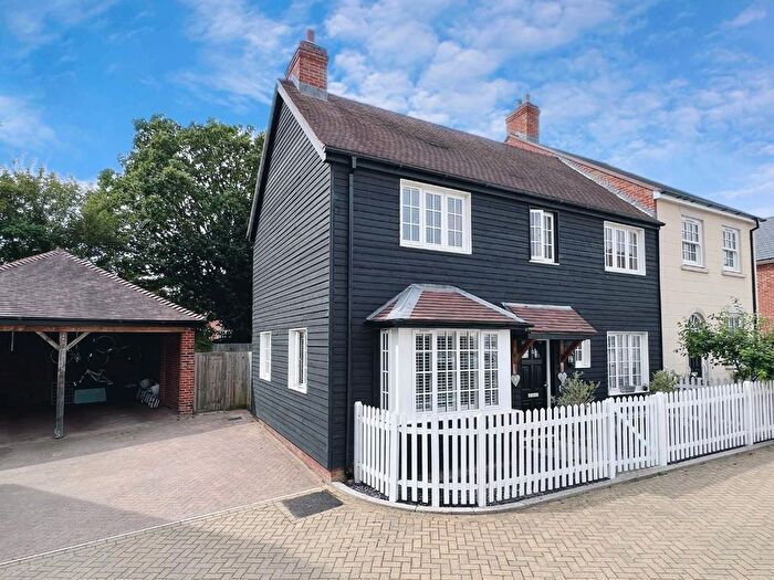 3 Bedroom Semi-Detached House For Sale In Bishop Crescent, Tenterden, TN30
