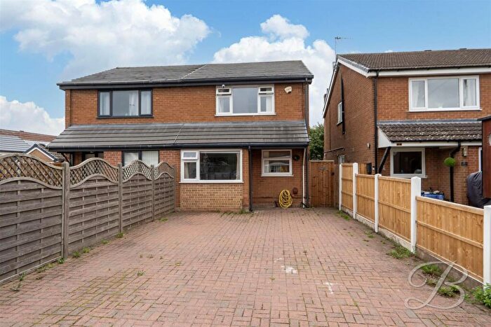3 Bedroom Semi-Detached House For Sale In Highfields Drive, Bilsthorpe, Newark, NG22