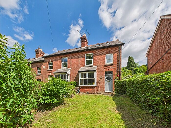 4 Bedroom End Terrace House For Sale In Love Lane, Mayfield, TN20