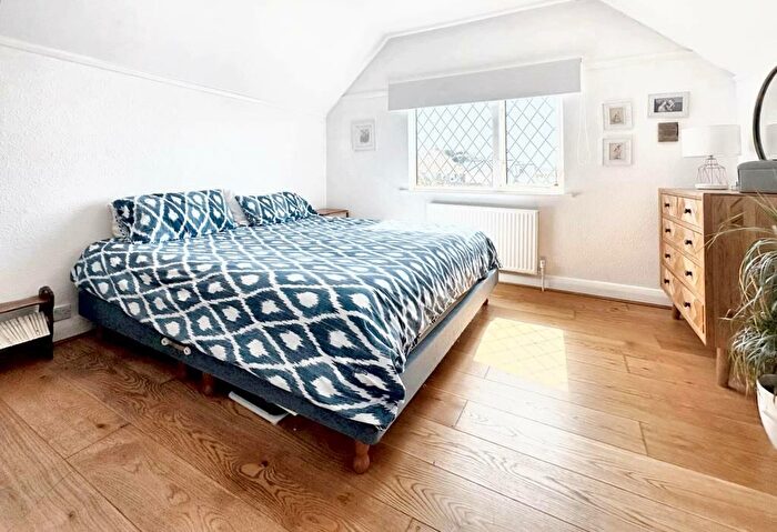 3 Bedroom Detached House For Sale In Ashurst Avenue, Saltdean, BN2