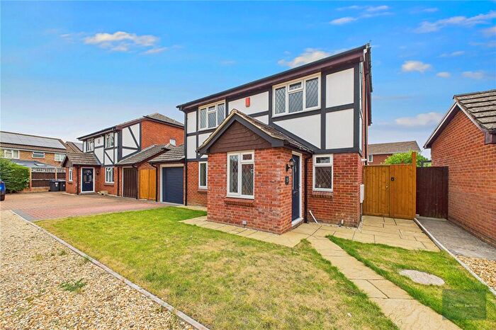 4 Bedroom Detached House For Sale In Willow Close, Melksham, SN12
