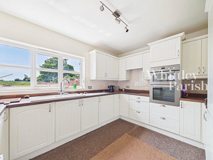 3 Bedroom Detached Bungalow For Sale In Harleston Road, Langmere, Diss, IP21