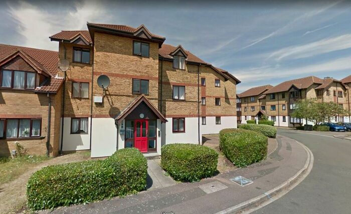 1 Bedroom Flat To Rent In Redwood Grove, Bedford, MK42