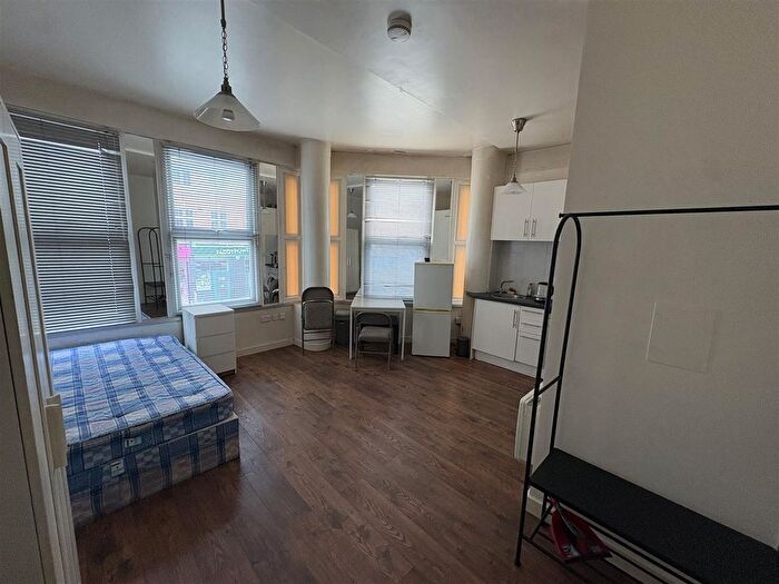 Studio To Rent In A Sentinel Square, Hendon, NW4