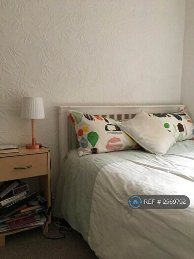 2 Bedroom Flat To Rent In Chippendale Place, Newcastle Upon Tyne, NE2