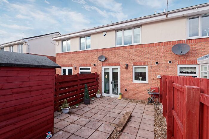 2 Bedroom Terraced House For Sale In Cromptons Grove, Paisley, PA1
