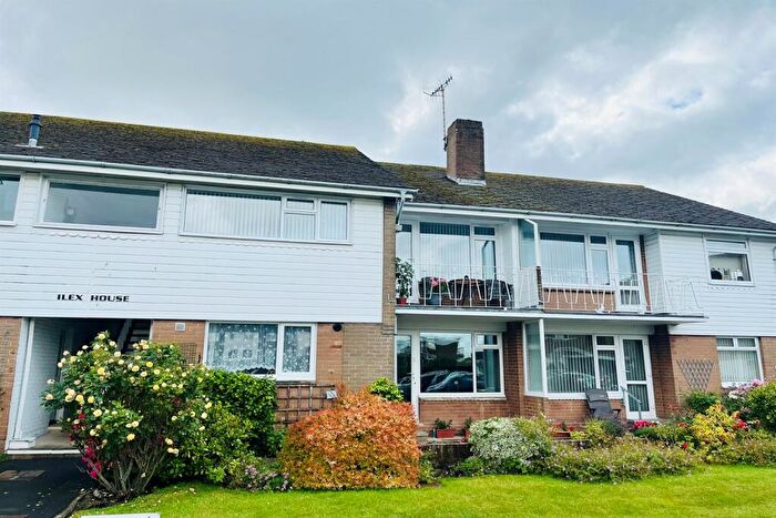 2 Bedroom Flat To Rent In Ilex House, Cudlow Garden, Rustington, Littlehampton, BN16