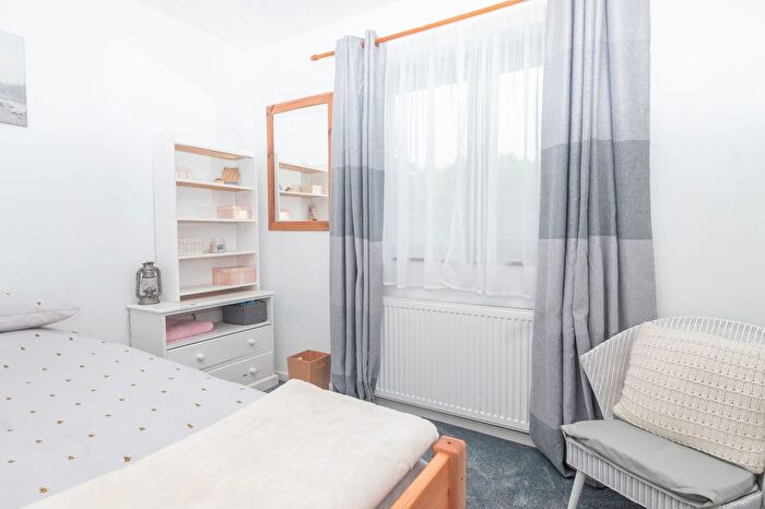 3 Bedroom End Of Terrace House For Sale In Beamont Close, Manston, CT12