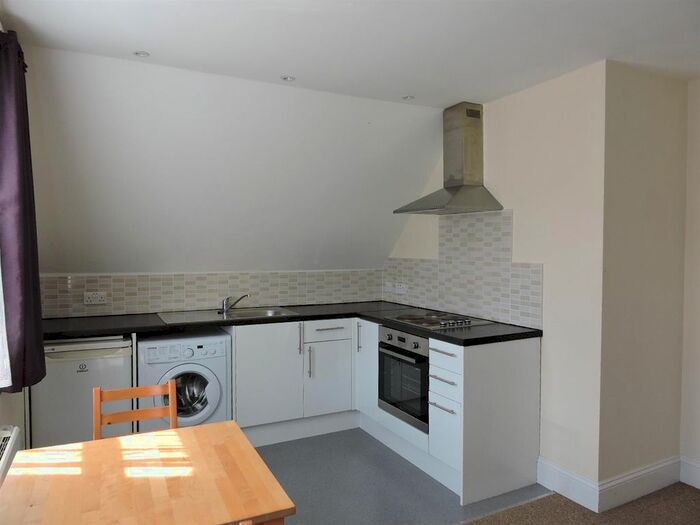 1 Bedroom Flat To Rent In Myddleton Road, London, N22