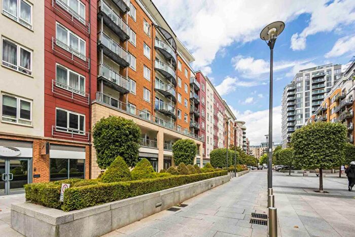 Studio For Sale In Amelia House Boulevard Drive, London, NW9