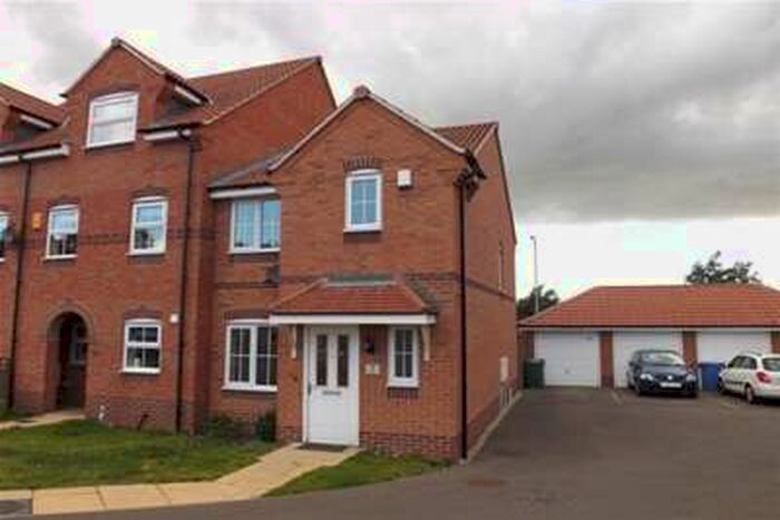 3 Bedroom Town House To Rent In Ferndale, Mansfield, NG18
