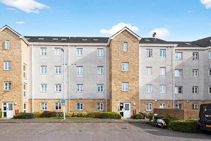2 Bedroom Flat For Sale In Lloyd Court, Rutherglen, Glasgow, G73