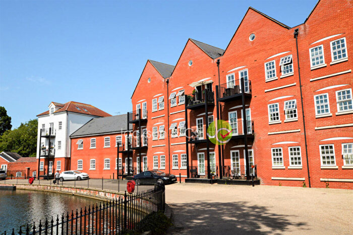 3 Bedroom Penthouse To Rent In Waterside Lane, Colchester, CO2