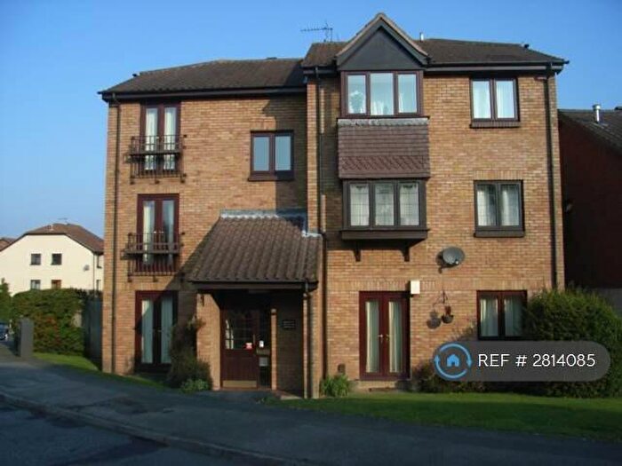 1 Bedroom Flat To Rent In Gables Close, London, SE12