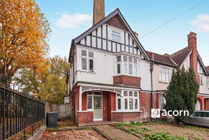 Studio To Rent In Bingham Road, Addiscombe, Croydon, CR0