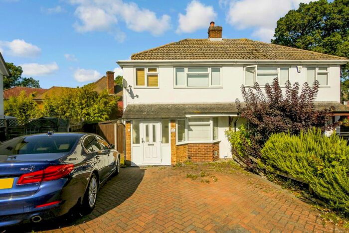 3 Bedroom Semi-Detached House To Rent In Walnut Tree Road, Shepperton TW17