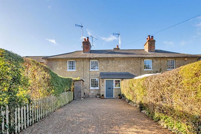 2 Bedroom Terraced House For Sale In Riding Lane, Hildenborough, TN11