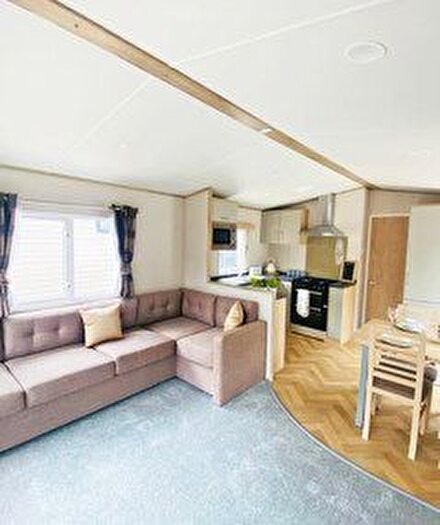 2 Bedroom Mobile/park Home For Sale In The Meadows, Kilwinning, KA13