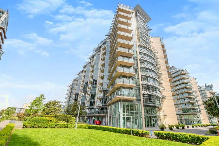 2 Bedroom Flat To Rent In Juniper Drive, London, SW18