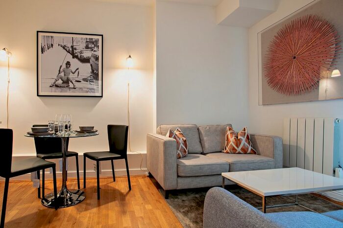 1 Bedroom Flat To Rent In Nottingham Place, London, W1U