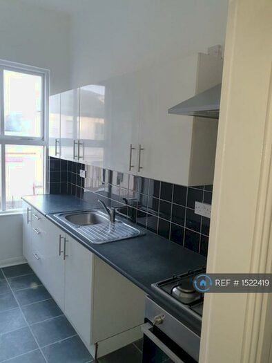 2 Bedroom Flat To Rent In Coltman Street, Hull, HU3