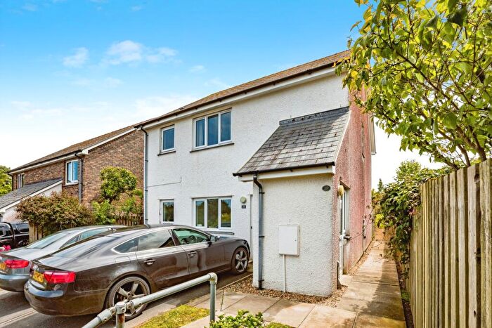 2 Bedroom Flat For Sale In Clos Y Fferm, Aberporth, Cardigan, Ceredigion, SA43