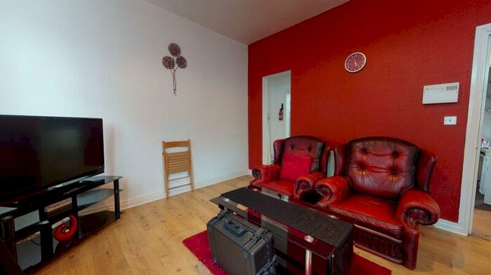 5 Bedroom End Of Terrace House To Rent In Westfield Road, Hyde Park, Leeds, LS3