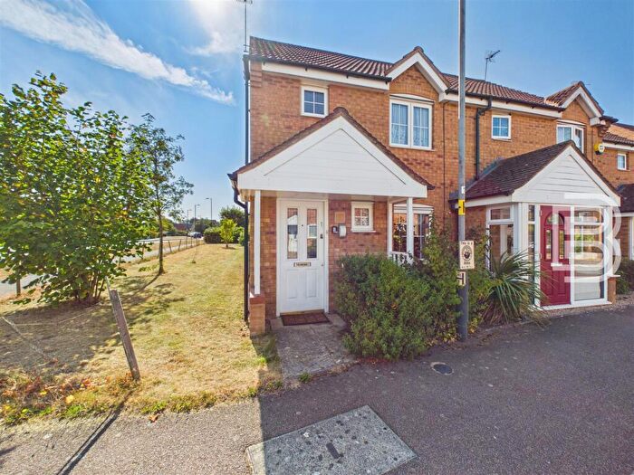 3 Bedroom End Of Terrace House For Sale In Creswell Place, Cawston, Rugby, CV22