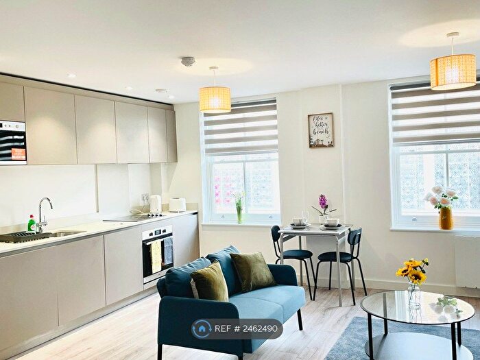 Studio To Rent In Alexandra Street, Southend-On-Sea, SS1