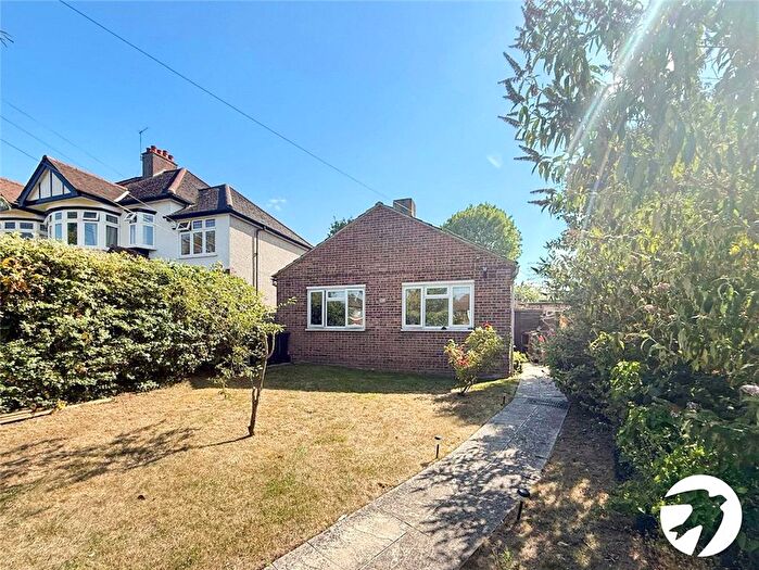 2 Bedroom Bungalow To Rent In Hawes Lane, West Wickham, Kent, BR4
