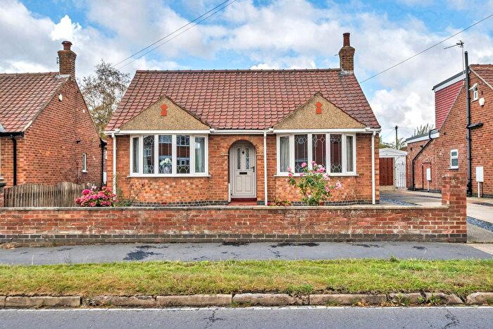 2 Bedroom Bungalow For Sale In Hempland Lane, York, YO31