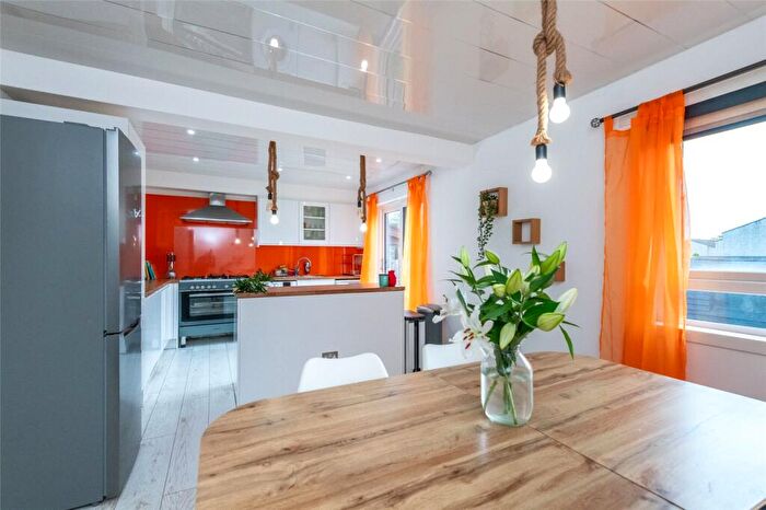 4 Bedroom Terraced House For Sale In Thistle Drive, Portlethen, Aberdeen, AB12