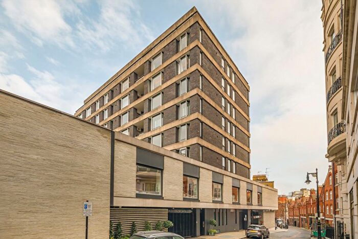 3 Bedroom Flat To Rent In Bourdon Street, Mayfair, W1K