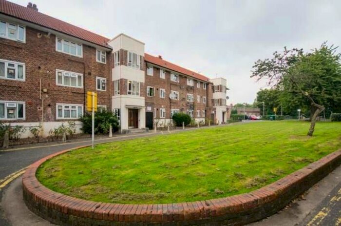 1 Bedroom Flat To Rent In Rodenhurst Road, London, SW4