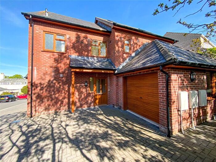3 Bedroom Apartment To Rent In Exwick, Exet The Gate House, ER2