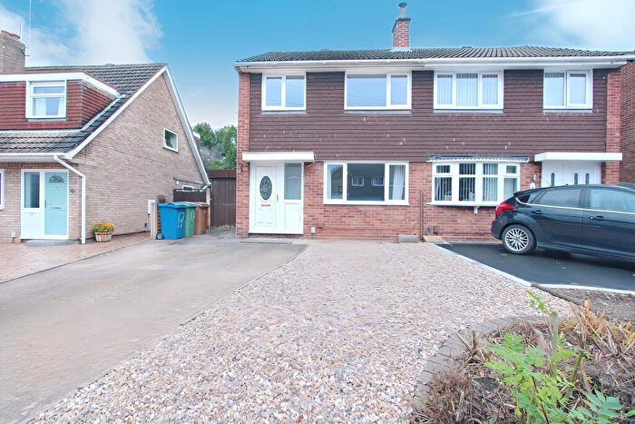 3 Bedroom Semi-Detached House To Rent In Oldfields Crescent, ST18