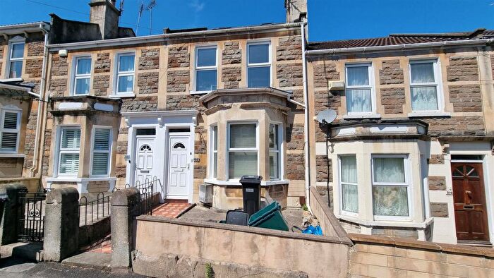 4 Bedroom House To Rent In Coronation Avenue, Bath, BA2