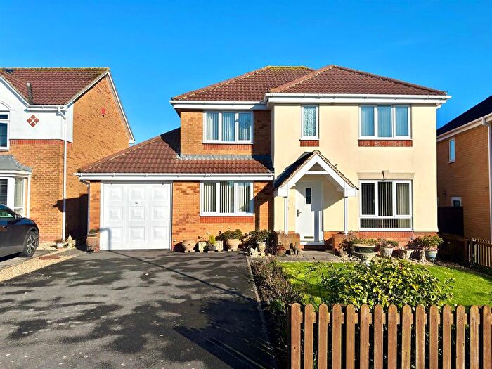 4 Bedroom Detached House For Sale In Manor Park, Pawlett, TA6
