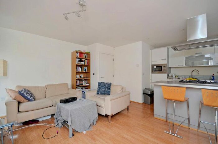 1 Bedroom Flat To Rent In Garden Walk, Shoreditch, London, EC2A