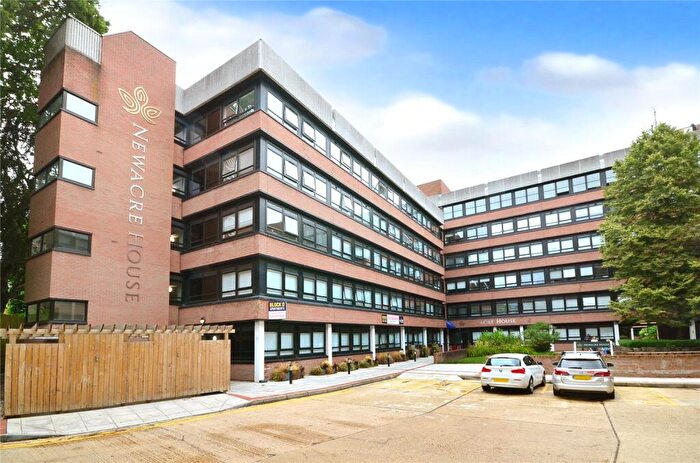 1 Bedroom Apartment For Sale In Newacre House, Wood Street, East Grinstead, RH19