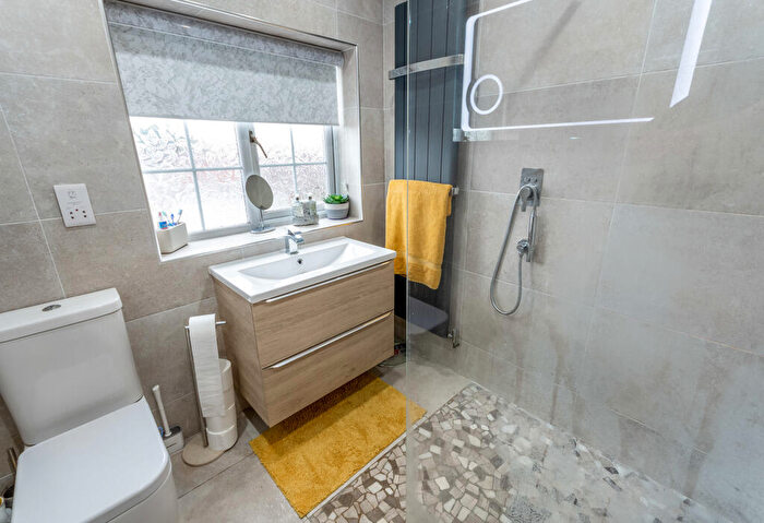 3 Bedroom Detached House For Sale In Windsor Close, Doncaster, South Yorkshire, DN6