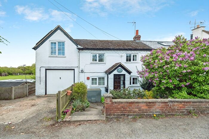 3 Bedroom End Terrace House For Sale In Watling Street, Heath And Reach, Leighton Buzzard, Bedfordshire, LU7