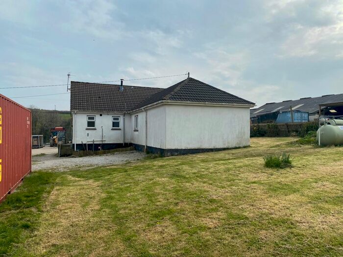 3 Bedroom Detached Bungalow To Rent In Tregavethan, Truro, TR4