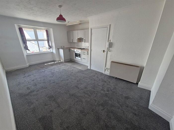 Studio To Rent In - Fore Street, Seaton, EX12