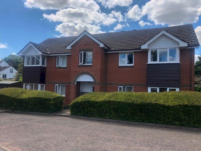 1 Bedroom Flat To Rent In Sycamore Close, Bourne End SL8