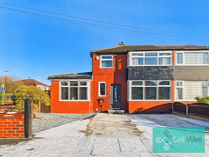 3 Bedroom Semi Detached House For Sale In Campbell Road, Swinton, Manchester, M27