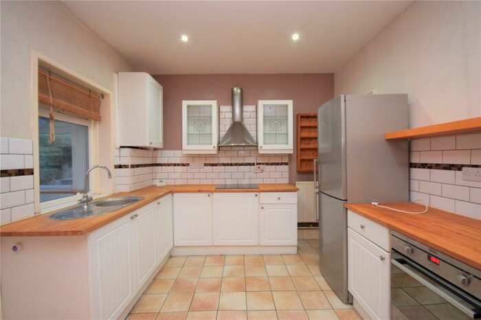 2 Bedroom Terraced House To Rent In Gladstone Road, Rawdon, Leeds, LS19