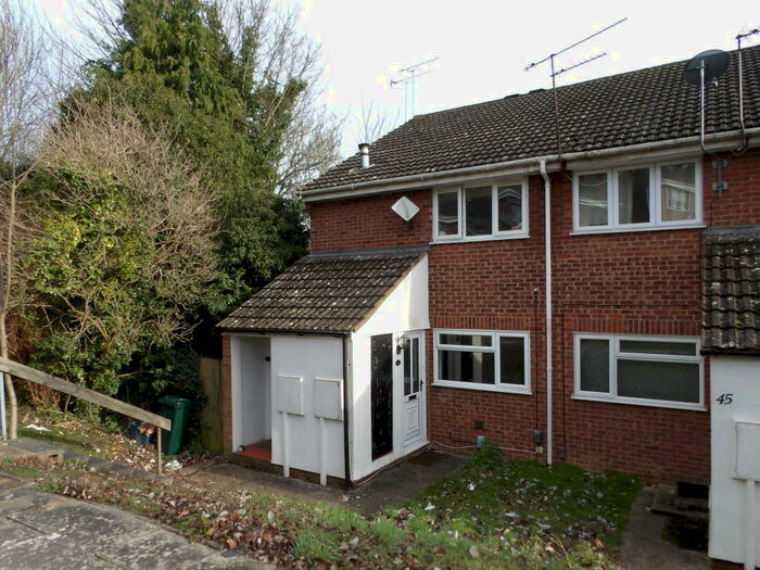 1 Bedroom Maisonette To Rent In Pine Grove, Hempstead, ME7