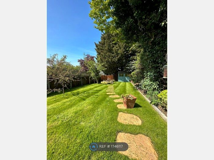 3 Bedroom End Of Terrace House To Rent In Woodfall Avenue, High Barnet, EN5