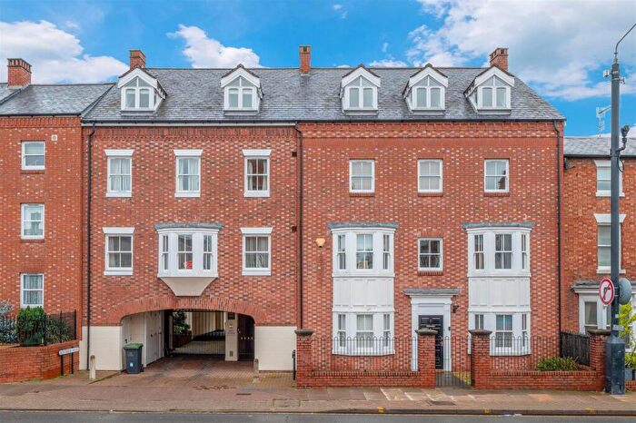 2 Bedroom Apartment To Rent In Montague House, Guild Street, Stratford-Upon-Avon, CV37